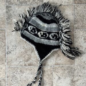 Vintage Mohawk Style Wool Ear Flap Hat Made in Nepal | Black Gray Knit